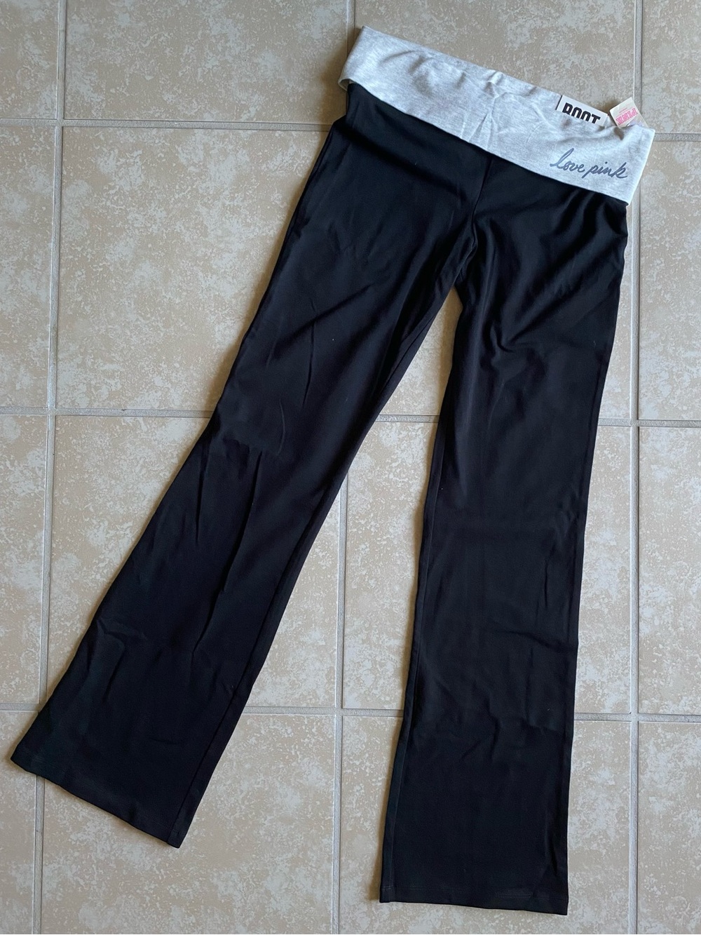 Victoria secret PINK NWT black foldover bootcut yoga pants - Picture 7 of 13